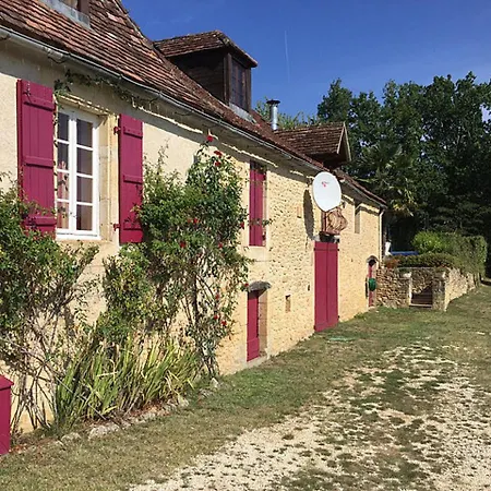 Beautiful 3-Bed House With Swimming Pool Alles-Sur-Dordogne