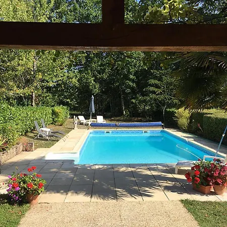 Prázdninový dům Beautiful 3-Bed House With Swimming Pool