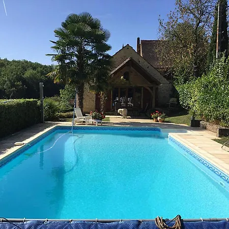 Prázdninový dům Beautiful 3-Bed House With Swimming Pool *