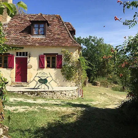 Beautiful 3-Bed House With Swimming Pool * Alles-Sur-Dordogne
